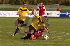 FC Wackerstein-Dünzing - Türk.SV Ingolstadt  - Pfaller Florian (gelb Wackerstein) Zorlu Abdallah (rot Türkisch) -  Foto: Jürgen Meyer