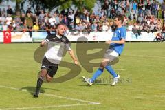 Relegation in Irsching - TSV Großmehring - Türkisch SV Ingolstadt - links Mehmet Özler (Türkisch SV) trifft zum 1:2 Führungstreffer