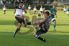 Lottocup 2014 - Türkisch SV Ingolstadt - TSV Jetzendorf 5:0 - Ali Erbas setzt sich gegen den Jetzendorfer Torwart Georg Weimer durch und wird danach vom Verteidiger gestoppt