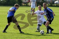 TSV Großmehring - FC Mindelstetten - Maximilian Samweber #7 Großmehring blau - Manfred Merkl #11 Mindelstetten weiß - Dominik Sonner #2 Großmehring blau links - Foto: Jürgen Meyer