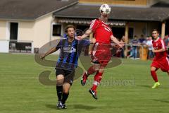 Kreisklasse - VFB Friedrichshofen - TSV Großmehring - Daum Florian (rechts rot Friedrichshofen) - Kern Christian (links blau Großmehring) - Foto: Jürgen Meyer