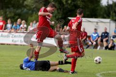 Kreisklasse - VFB Friedrichshofen - TSV Großmehring - Sonnet Julian (blau am Boden Großmehring) - Schwende Dominik (#23 Friedrichshofen) - Ullmann Andreas (#5 Friedrichshofen) -  Foto: Jürgen Meyer