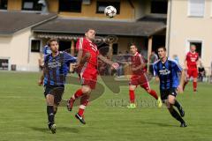 Kreisklasse - VFB Friedrichshofen - TSV Großmehring - Daum Florian (rechts rot Friedrichshofen) - Kern Christian (links blau Großmehring) - Foto: Jürgen Meyer