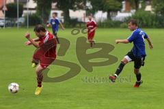 Kreisklasse 1 - TSV Großmehring - TSV Altmannstein - Christian Schneider (Großmehring) rechts zieht ab