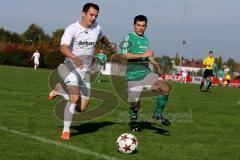 Kreisliga - TSV Gaimersheim - FC Geisenfeld - Kupfer Lukas #4 weiss Gaimersheim - Gmeiner Daniel #11 grün Geisenfeld - Foto: Jürgen Meyer