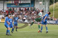 Relegation in Kasing - SV Denkendorf - TSV Etting - rechts Kopfballduell, (grün) Ronny Hausmann Denkedorf und ganz rechts Fabian Kastenhuber (blau) Etting