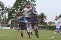 Kreisfreundschaftsspiele / Kreis Donau/Isar - SV Hundszell - TSV Großmehring - Marcel Nicht weiss Hundszell - Robert Wagner blau Großmehring - Foto: Jürgen Meyer