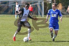 Kreisklasse 2 - SV Hundszell - FC Fatih Ingolstadt - Boubacarr Saho #9 schwarz Fatih Ingolstadt - Marcus Libeg #14 blau Hundszell - Foto: Jürgen Meyer