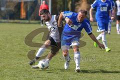 Kreisklasse 2 - SV Hundszell - FC Fatih Ingolstadt - Fardin Gholami #11 schwarz Fatih Ingolstadt - Ömer Sali Moustafa #10 blau Hundszell - Foto: Jürgen Meyer