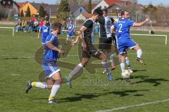 Kreisklasse 2 - SV Hundszell - FC Fatih Ingolstadt - Nikolaos Bellis #6 schwarz Fatih Ingolstadt trifft zum 1:2 Führungstreffer - jubel - Marcel Räthke #2 blau Hundszell - Foto: Jürgen Meyer