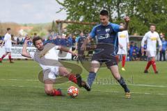 Kreisliga - SV Kasing - TSV Grossmehring - Justus Noll weiß Kasing - Sebastian Eisenberger blau Großmehring - Foto: Jürgen Meyer