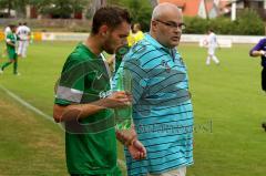 SV Manching - SV Sulzemoos - Trainer Uwe Neunsinger mit Burchard Fabian - Foto: Jürgen Meyer