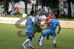 Bezirksliga - SV MAnching - SV N Lerchenau - Daniel Schachtner #9 grün Manching - Zupanec Matija #5 blau Lerchenau - Contento Vincenzo #4 blau Lerchenau - Foto: Jürgen Meyer