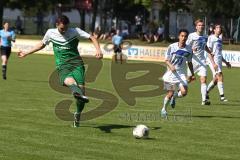 Bezirksliga Oberbayern Nord - SV Manching - ESV München 1:0 - Fabian Burchard zieht ab zum 1:0 Tor Jubel