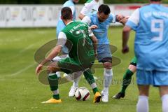 Bezirksliga - SV MAnching - SV N Lerchenau - Süssmeier Simon #7 grün Manching - Zupanec Matija #5 blau Lerchenau - Foto: Jürgen Meyer