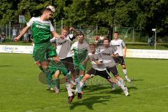 Bezirksliga - SV Manching - TSV Rohrbach - Kremer Daniel #6 grün Manching beim Kopfball -  Foto: Jürgen Meyer