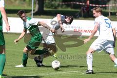 Bezirksliga Oberbayern Nord - SV Manching - ESV München 1:0 - links Daniel Schachtner kämpft um den Ball