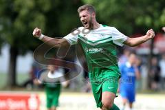 Landesliga 2015/16 - SV Manching - ASV Dachau - Claudio Maritato #4 grün Manching schiesst den 1:1 Ausgleichstreffer - Foto: Jürgen Meyer