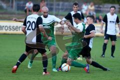 Landesliga 2015/16 - SV Manching - TSV Eching - Azad El-Mahmod #5 grün Manching - Ismail Altunsaban #8 grün Manching - Foto: Jürgen Meyer