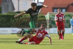 Landesliga Südost - SV Manching - VFB Hallbergmoos -  Weller Harry schwarz Manching - Foto: Jürgen Meyer