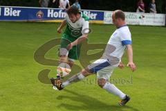 Landesliga 2015/16 - Relegation - SV Manching - SC Kirchheim - Geyer Christopher grün Manching - Martin Eugen weiß Kirchheim - Foto: Jürgen Meyer