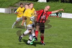 Kreisklasse - SV Zuchering - FC Hettenshausen -  Baal Leo #11 gelb Zuchering - Haas Nico #11 gelb Zuchering - Schreiber Martin #12 rot Hettenshausen - Foto: Jürgen Meyer
