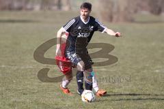 Bezirksliga Oberbayern - TSV Baar/Ebenhausen - SV Sulzemoos - Thomas Wachs schwarz Baar/Ebenhausen - Korbinian Wildgruber rot Sulzemoos - Foto: Jürgen Meyer