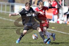 Bezirksliga Oberbayern - TSV Baar/Ebenhausen - SV Sulzemoos - Andreas Lutschnikov schwarz Baar/Ebenhausen - Matthias Kovacs rot Sulzemoos - Foto: Jürgen Meyer