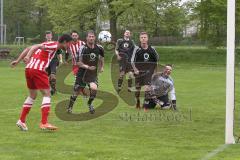 Kreisliga - TSV Baar Ebenhausen - FC Hepberg - Anikin Benjamin #11 rot Hepberg mit dem 1: 3 Treffer - Wulf Tobias Torwart baar Ebenhausen - Zimmernann Fabian #3 schwarz Baar Ebenhausen (neben Torwart) - Foto: Jürgen Meyer