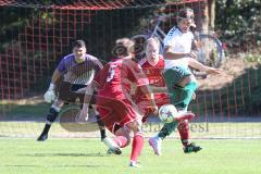 Fußball Bezirksliga - TSV Baar/Ebenhausen - TSV Erding -  Nico Kreitmayr rot #5 Baar/Ebenhausen - Ibrahim Aydemir weiß Erding - Dominik Burghardt rot mitte Baar/Ebenhausen - Manuel Kirner Torwart Baar/Ebenhausen - Foto: Jürgen Meyer