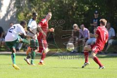 Fußball Bezirksliga - TSV Baar/Ebenhausen - TSV Erding -  Nico Kreitmayr rot #5 Baar/Ebenhausen - Yusuph Badmus weiß #12 Erding - Foto: Jürgen Meyer