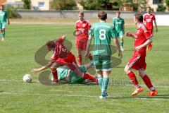 Bezirksliga - TSV Baar/Ebenhausen - TSV Jetzendorf - Nico Kreitmayr rot Baar/Ebenhausen - Alexander Schäffler #11 grün Jetzendorf - Foto: Jürgen Meyer