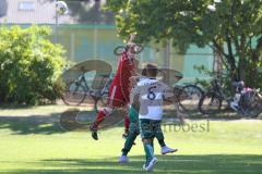 Fußball Bezirksliga - TSV Baar/Ebenhausen - TSV Erding -  Dominik Burghardt rot Baar/Ebenhausen - Foto: Jürgen Meyer