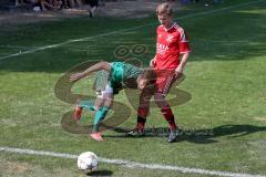 Bezirksliga - TSV Baar/Ebenhausen - TSV Jetzendorf - Lucas Olbrich rot Baar/Ebenhausen - Alexander Schäffler grün Jetzendorf - Foto: Jürgen Meyer