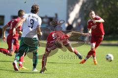 Fußball Bezirksliga - TSV Baar/Ebenhausen - TSV Erding -  Nico Kreitmayr rot Baar/Ebenhausen - Ibrahim Aydemir weiß Erding - Foto: Jürgen Meyer