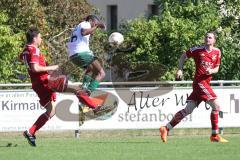 Fußball Bezirksliga - TSV Baar/Ebenhausen - TSV Erding -  Daniel Kastl #14 rot Baar/Ebenhausen - David Williams weiß Erding - Foto: Jürgen Meyer