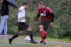 Kreisliga - TSV Gaimersheim - TSV Baar Ebenhausen -  Glossner Christoph weiß Gaimersheim - Lutschnikow Andreas rot Ebenhausen - Foto: Jürgen Meyer