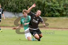 Kreisliga - TSV Gaimersheim - FC Geisenfeld - Florian Lang grün Geisenfeld - Holger Heimisch schwarz Gaimersheim - Foto: Jürgen Meyer