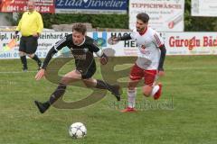 Kreisliga - Türk SV Ingolstadt - TSV Gaimersheim - Ugur Genc weiss Türk SV - Dennis Huettinger schwarz Gaimersheim - Foto: Jürgen Meyer