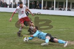 Kreisliga - Türk SV Ingolstadt - TSV Gaimersheim - Yunus Cakir Torwart Türk SV - Emre Erdogan weiss Türk SV - Foto: Jürgen Meyer