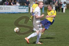 Fußball - Kreiskliga 1 - TSV Großmehring - TSV Ober/Unterhaunstadt - Maximilian Samweber gelb Großmehring - Foto: Jürgen Meyer