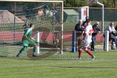 Kreisliga 1 - TSV Großmehring - SV Kasing - Glerdis Ahmeti Kasing trifft zum 3:0 Führungstreffer - Stefan Kern Torwart Grossmehring - Jubel - Foto: Jürgen Meyer