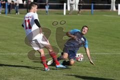 Kreisliga 1 - TSV Großmehring - SV Kasing - Christoph Noll weiss Kasing - Thomas Lorenz blau Grossmehring - Foto: Jürgen Meyer