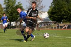 Fußball - Sparkassenpokal - TSV Reichertshofen - TSV Gaimersheim - Franz Reinwald schwarz Gaimersheim - Wenzel Nieder blau Reichertshofen - Foto: Jürgen Meyer