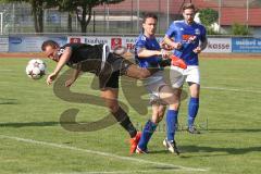 Fußball - Sparkassenpokal - TSV Reichertshofen - TSV Gaimersheim - Peter Dörfler schwarz Gaimersheim - Matthias Zimmermann blau Reichertshofen - Foto: Jürgen Meyer