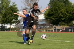 Fußball - Sparkassenpokal - TSV Reichertshofen - TSV Gaimersheim - Franz Reinwald schwarz Gaimersheim - Wenzel Nieder blau Reichertshofen - Foto: Jürgen Meyer