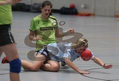 Handball Jun.Damen - HG Ingolstadt - DJK Ingolstadt - Stephanie Rahm bekommt den Ball ins Gesicht