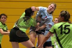 Handball Jun.Damen - HG Ingolstadt - DJK Ingolstadt - Marina Rahm im Zweikampf in der Luft