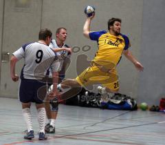 Herren Handball - HG Ingolstadt - TSV Schleißheim - Tobias Amann in der Luft