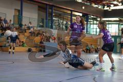 Bezirksoberliga Frauen- Saison 2026/27 - HC Donau/Paar- SpVgg Altenerding - Geier Sahra weiss HC Donau/Paar - Kaiser Verena links Altenerding - Bäumler Denise rechts lila Altenerding  - Foto: Meyer Jürgen